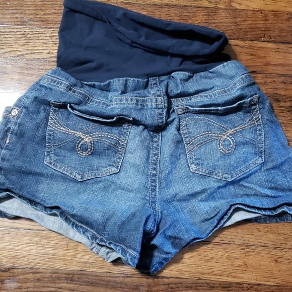 Maternity Jean Shorts - Picture 2 of 3
